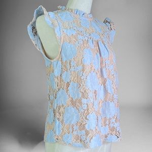 NWT Monteau Lace Cap Sleeve Top
